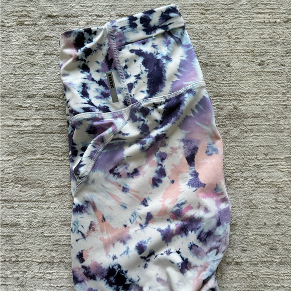 RBX Blue/White Patterned Leggings (Size Medium) - Picture 6 of 6